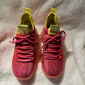 Brand new, never worn Steve Madden Maxima size 9.5